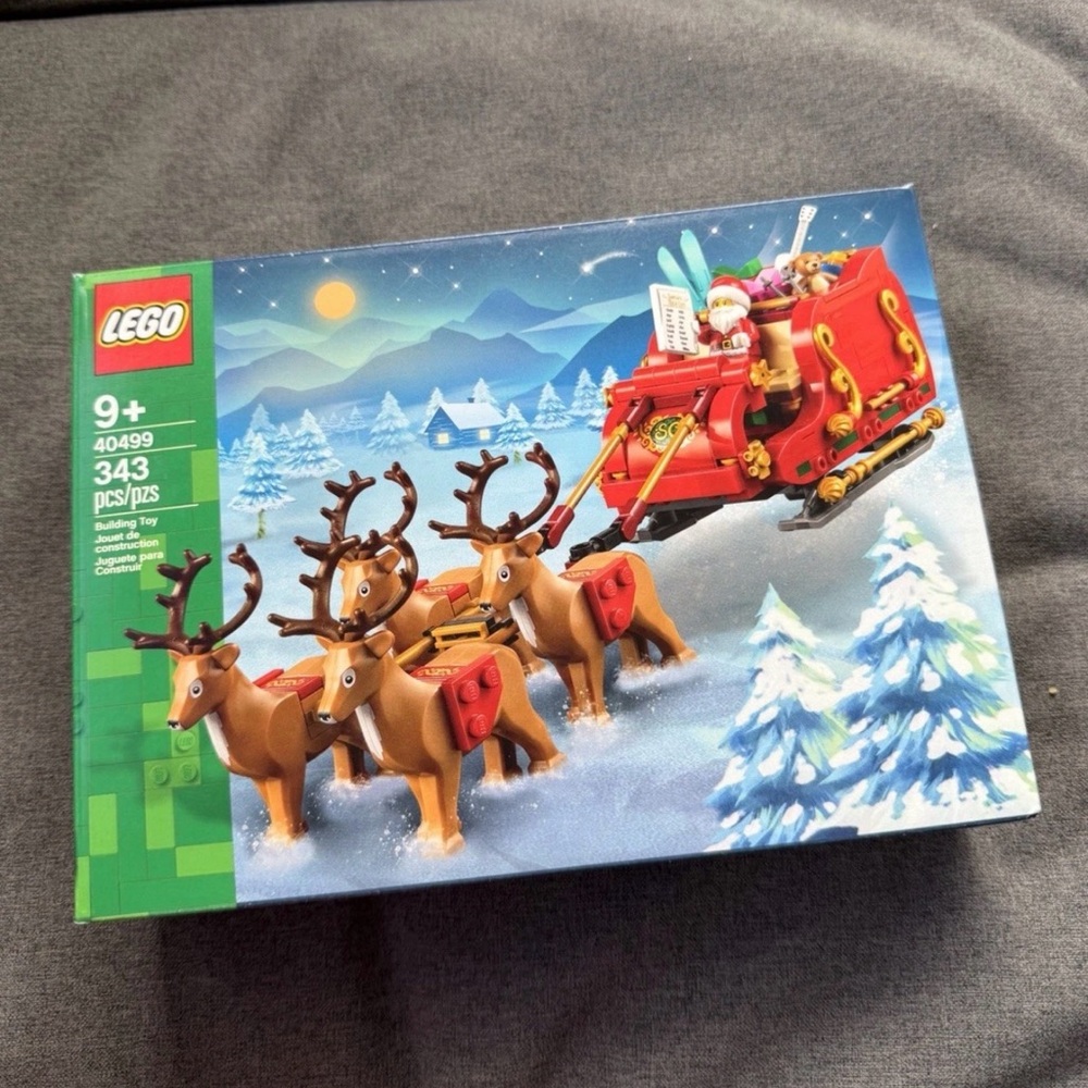 Lego Santa Sleigh & Reindeer. New & Sealed. #40499. Holiday Legos